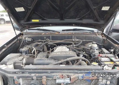 2003 Toyota Sequoia Limited V8 from USA, damaged, VIN 5TDZT38A63S147227